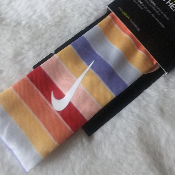 🆕 | ✔️ Nike Youth Headbanbs - Picture 2 of 5